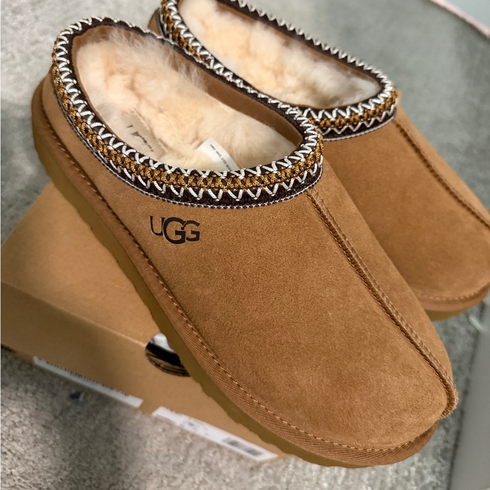 Ugg women’s Tasman 2 slippers